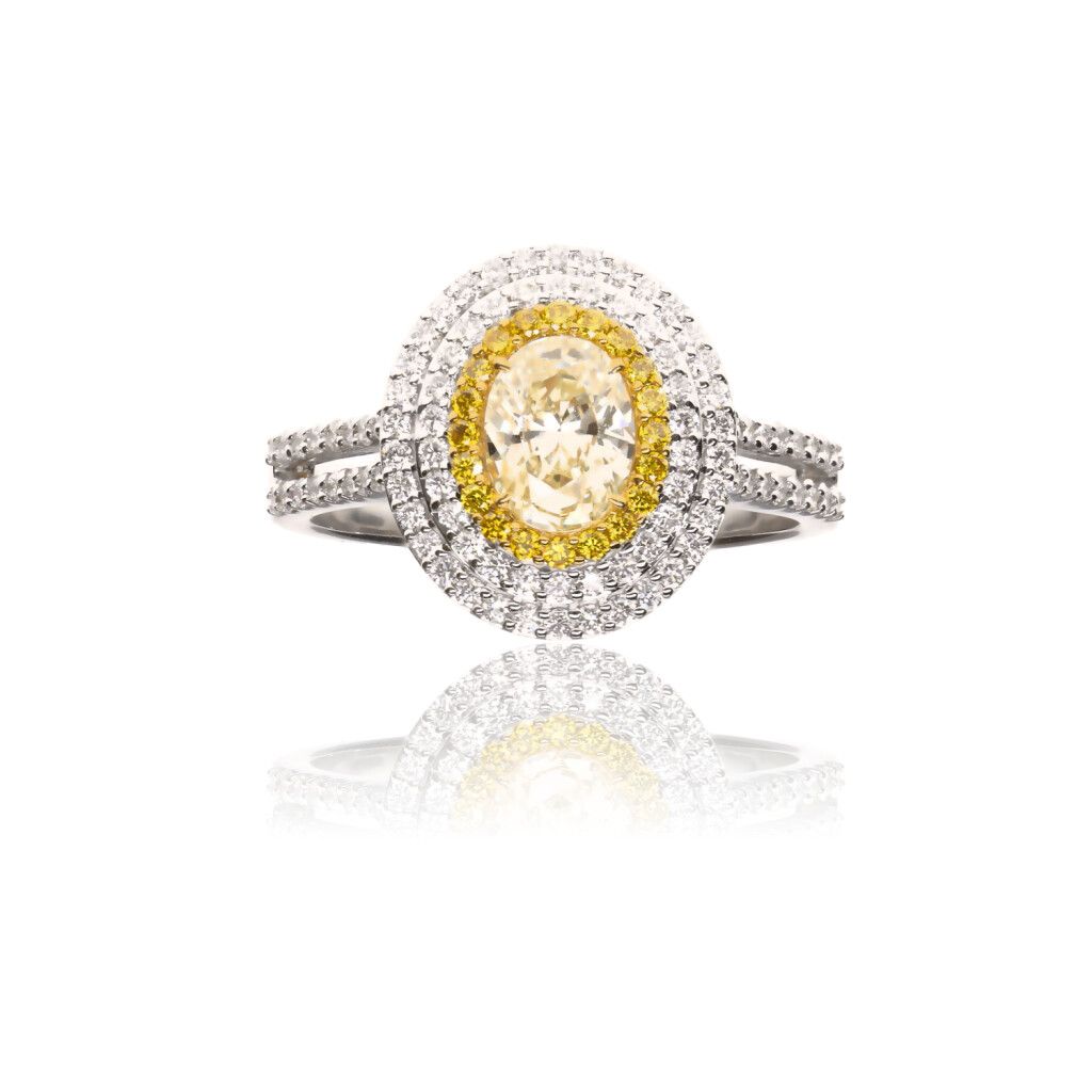 18CT WHITE GOLD FANCY YELLOW DIAMOND RING at Ross's Online Art Auctions